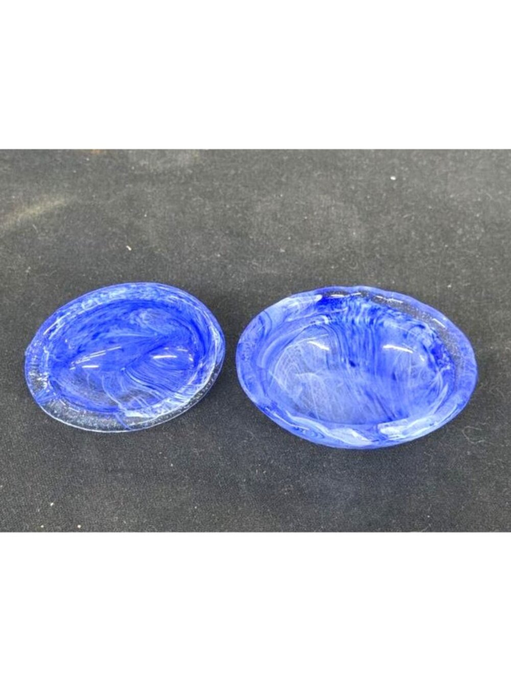 Vintage blue swirl glass hen on nest salt dip cellar - Picture 5 of 5